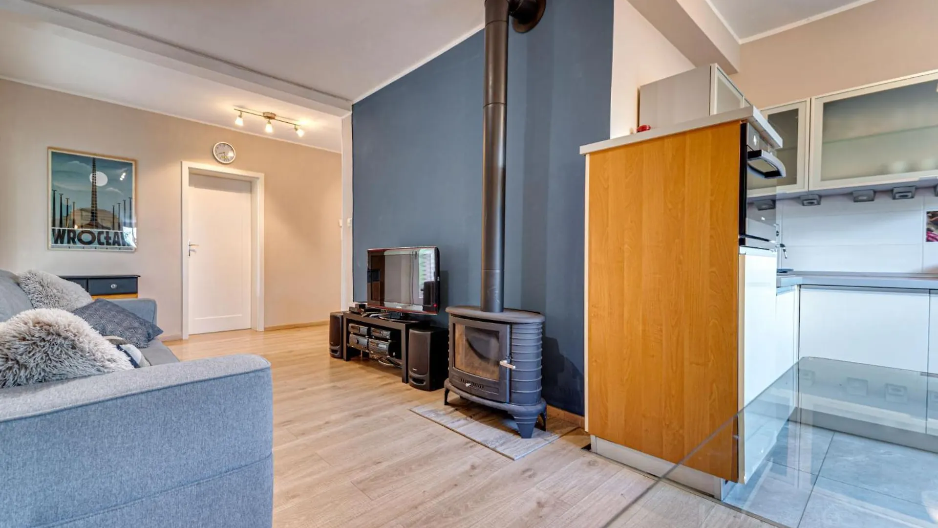 Apartment W Starym Sadzie By Interhome Wroclaw